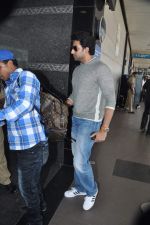 Abhishek Bachchan snapped at international airport in Mumbai on 1st Sept 2013 (16).JPG